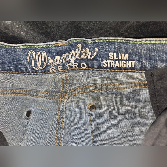 Wrangler Women's Classic Boot Cut Slim Straight Blue Jeans - Picture 6 of 6